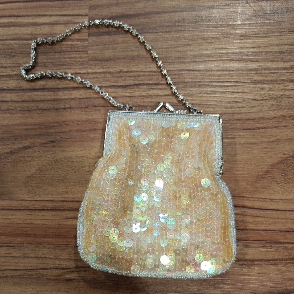 Source Unknown Shimmering Gold Sequin Wristlet - image 4